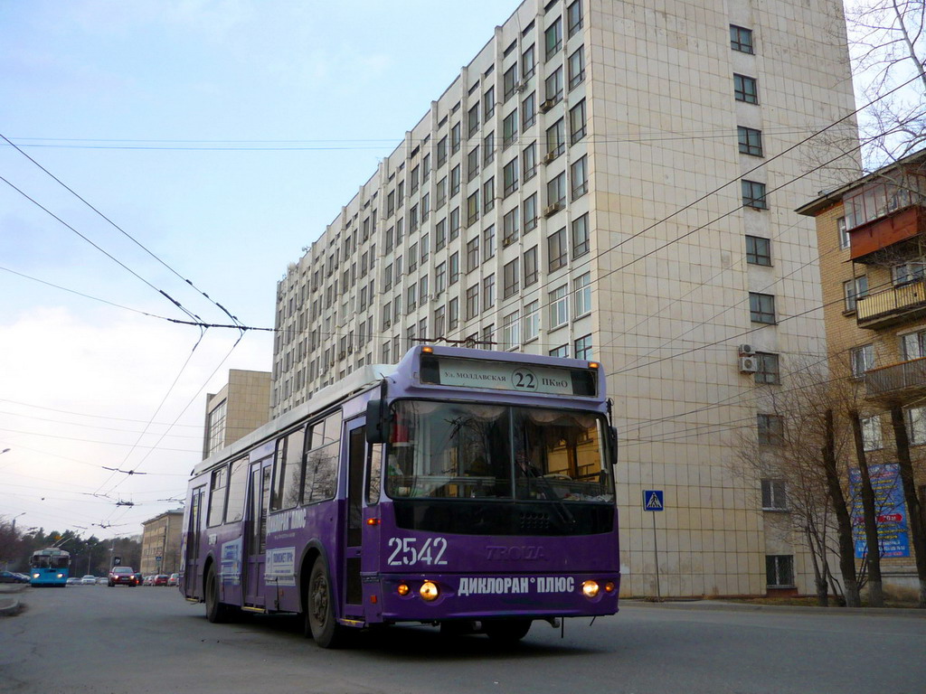 Челябинск, ЗиУ-682Г-016.02 № 2542