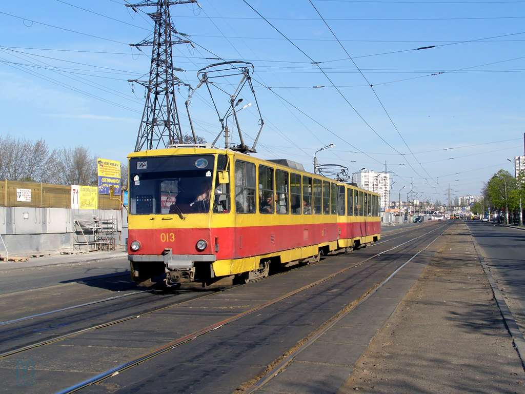 Kijev, Tatra T6B5SU — 013