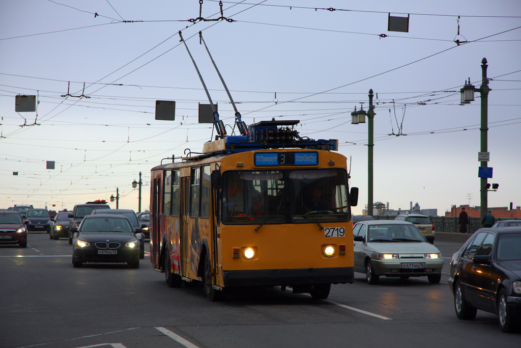 Санкт-Петербург, ЗиУ-682В [В00] № 2719