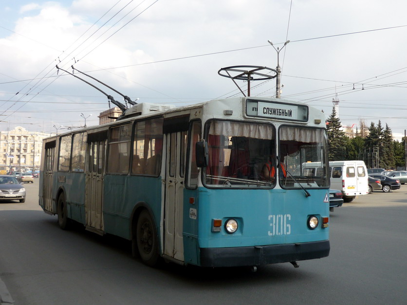 Челябинск, ЗиУ-682В № 306