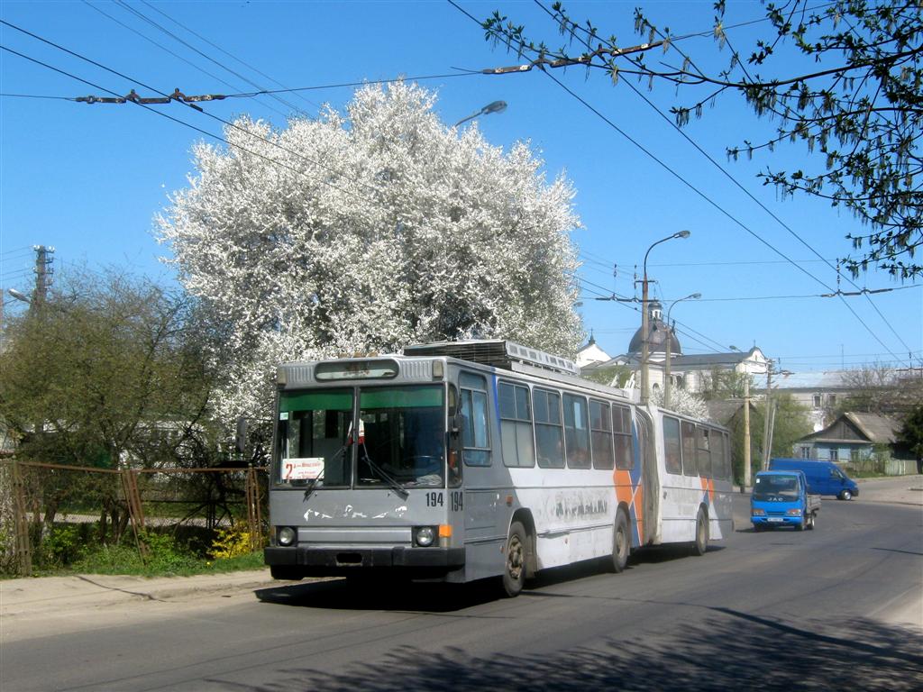 Луцьк, ЮМЗ Т1 № 194