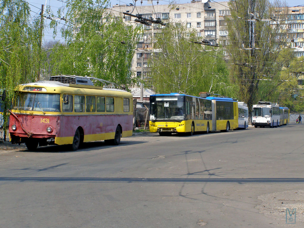 Киев, Škoda 9Tr22 № 1431; Киев, ЛАЗ E301D1 № 4604