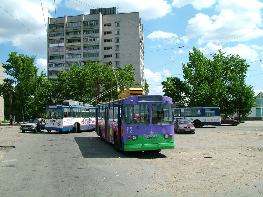 Дзержинск, ЗиУ-682В № 92; Дзержинск, ЗиУ-682Г [Г00] № 042; Дзержинск, ЗиУ-682Г [Г00] № 047