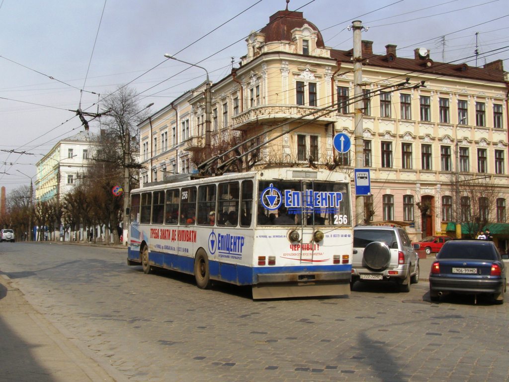 Черновцы, Škoda 14Tr02 № 256