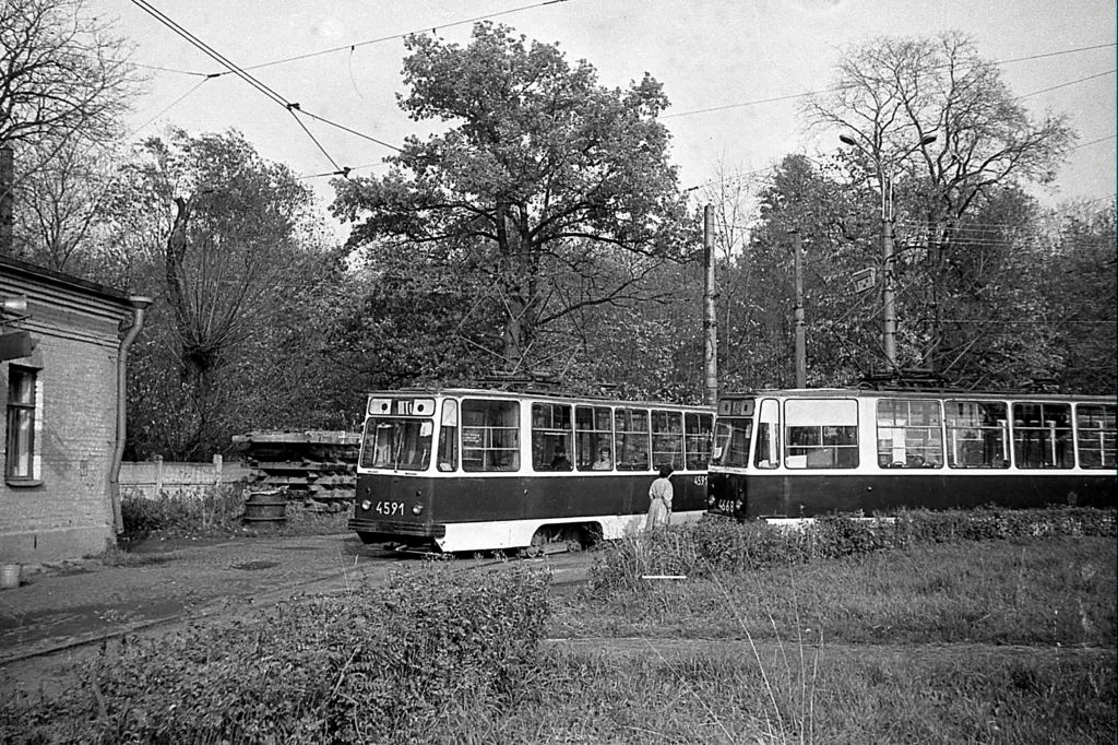 Санкт-Петербург, ЛМ-68М № 4591; Санкт-Петербург, ЛМ-68М № 4668