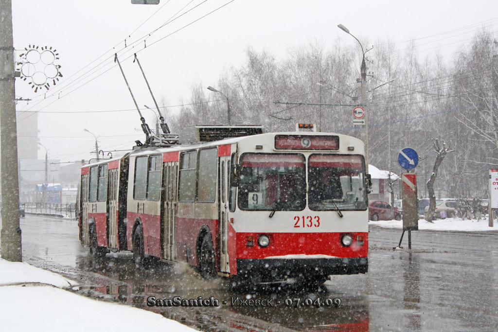 Ижевск, ЗиУ-683В01 № 2133