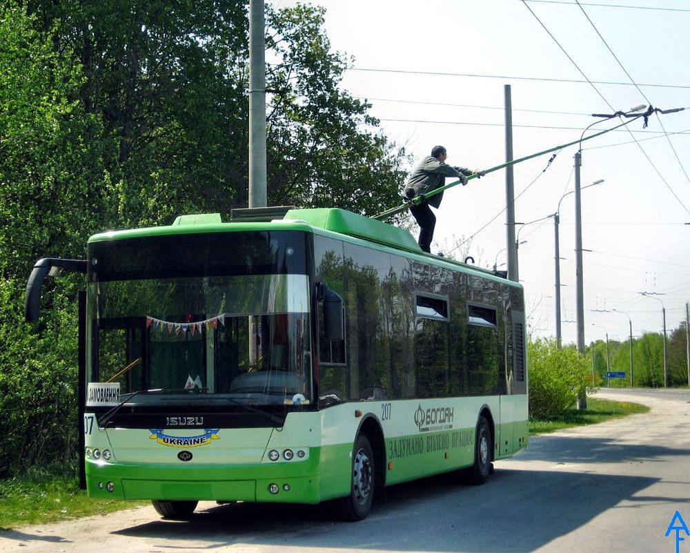 Луцк, Богдан Т50110 № 207; Луцк — Покатушки на «Богдане» Т501.10 № 207, 02.05.2009
