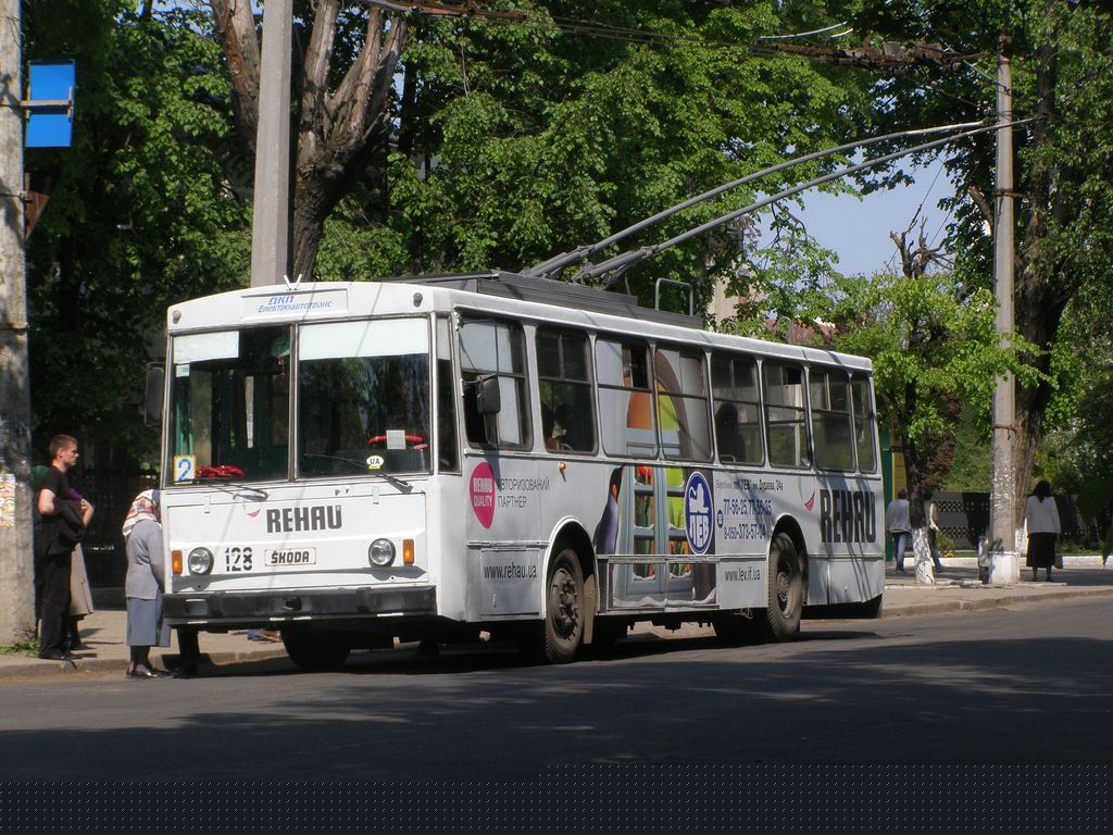 Ивано-Франковск, Škoda 14Tr02 № 128