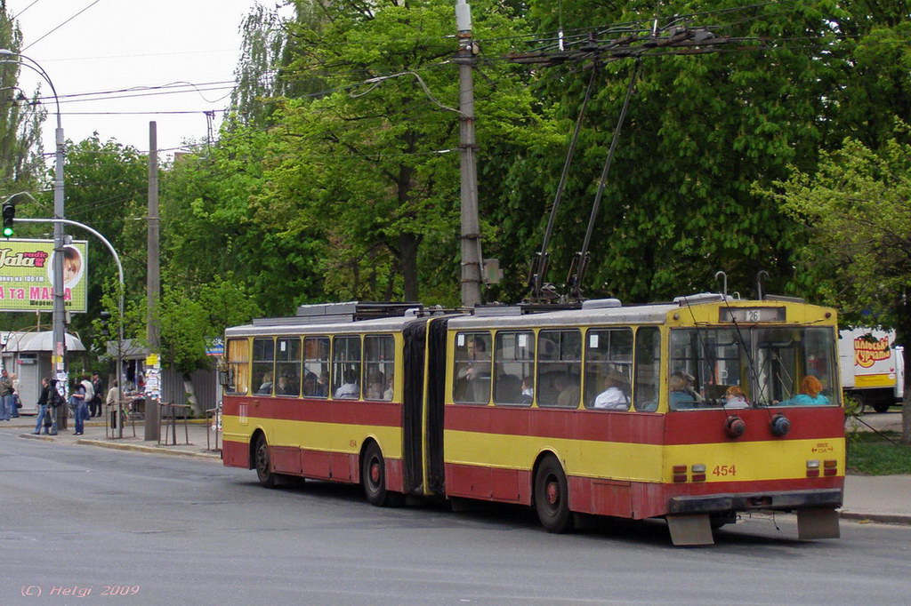 Киев, Škoda 15Tr02/6 № 454