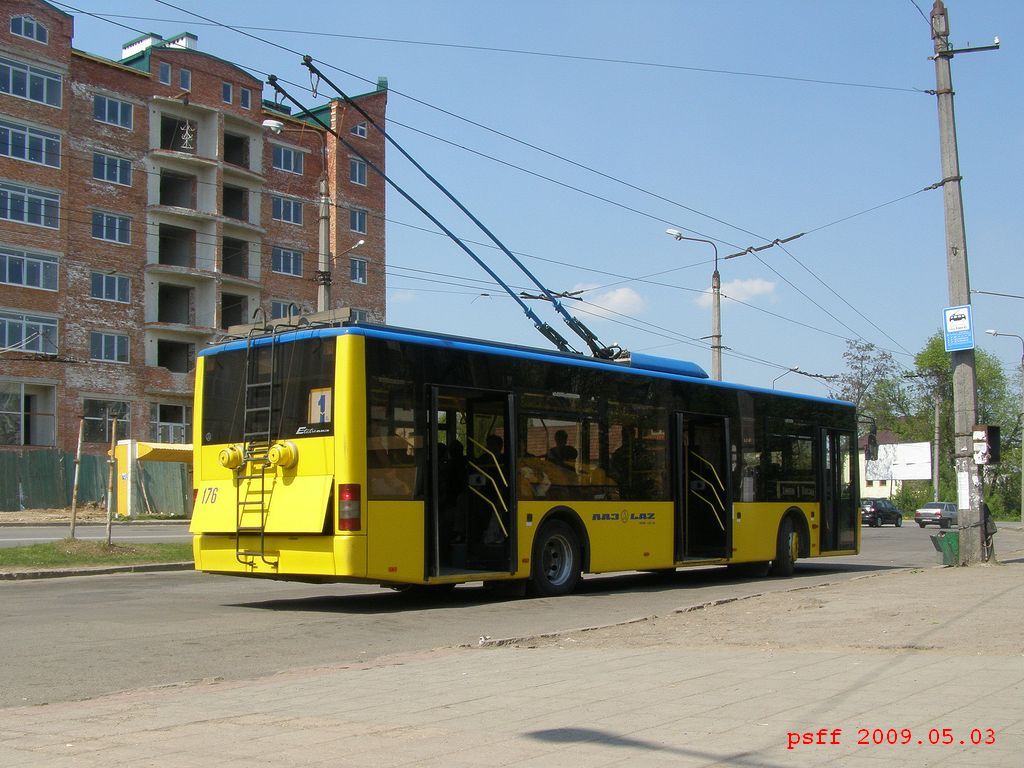 Ивано-Франковск, ЛАЗ E183D1 № 176