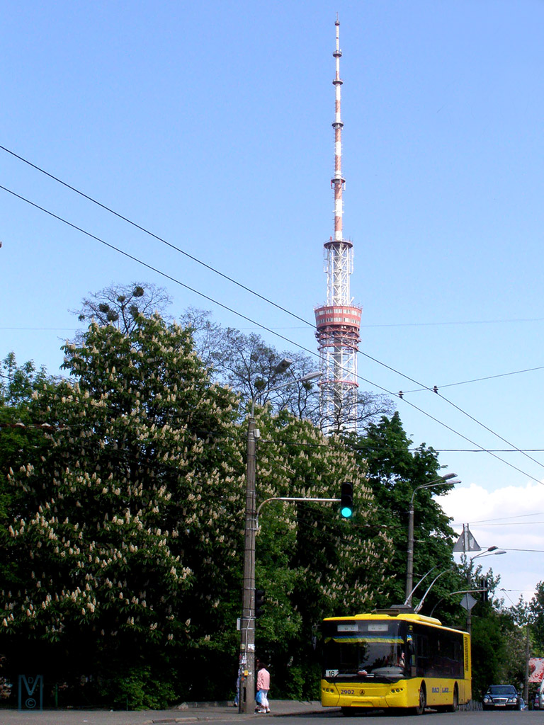 Киев, ЛАЗ E183D1 № 2902