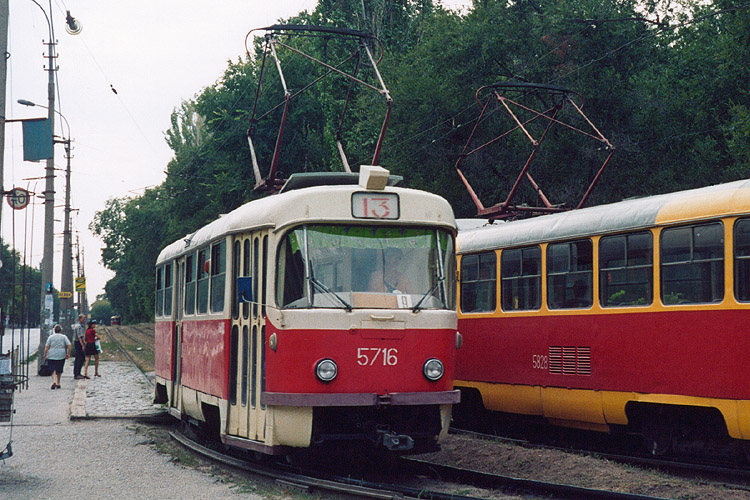 Volgográd, Tatra T3SU — 5716; Volgográd, Tatra T3SU — 5828