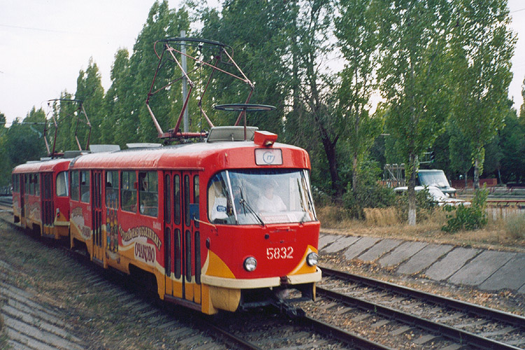 Volgograd, Tatra T3SU № 5832; Volgograd, Tatra T3SU № 5833