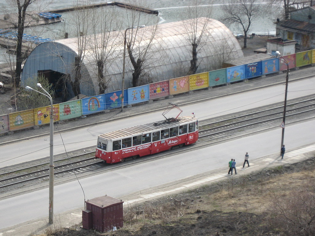 Nyizsnij Tagil, 71-605 (KTM-5M3) — 9