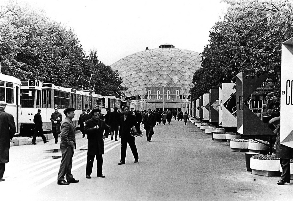 Санкт-Петербург, ЛВС-66 № 1003; Москва — Разные выставки