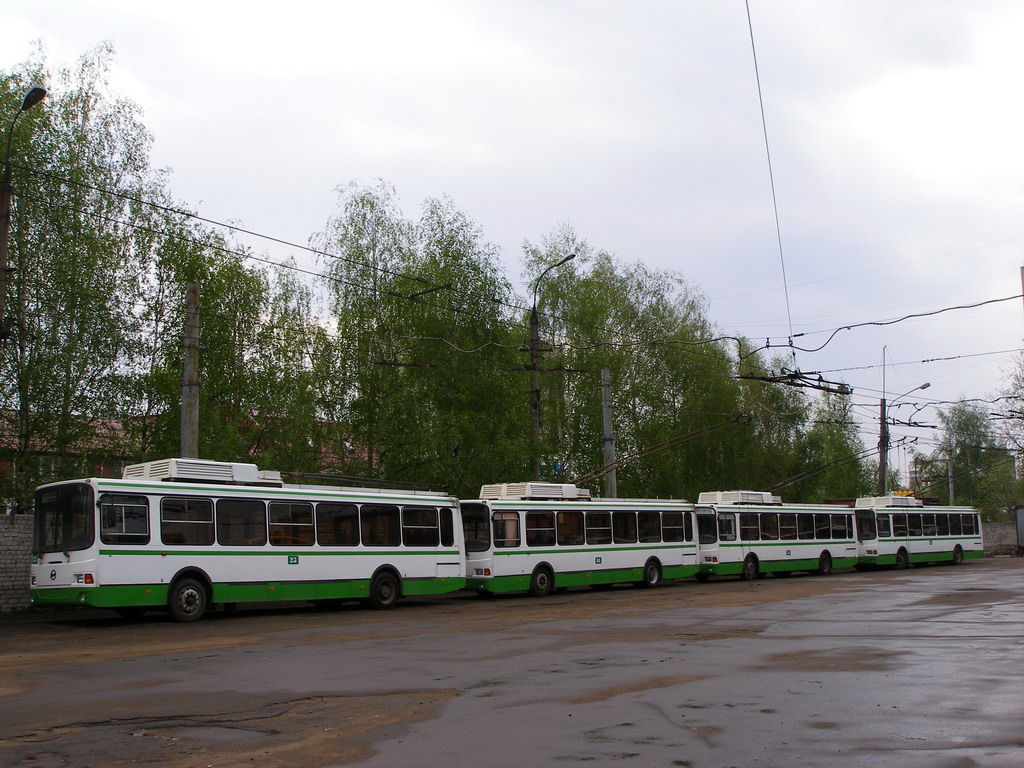 Ярославль, ЛиАЗ-5280 № 23; Ярославль, ЛиАЗ-5280 № 35; Ярославль, ЛиАЗ-5280 № 55; Ярославль, ЛиАЗ-5280 № 75; Ярославль — Троллейбусное депо № 1