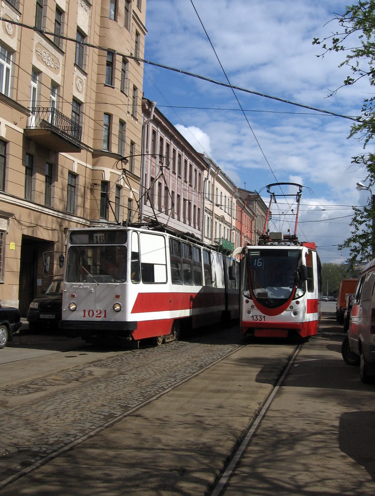 Санкт-Петербург, ЛВС-86К № 1021; Санкт-Петербург, 71-134А (ЛМ-99АВН) № 1331