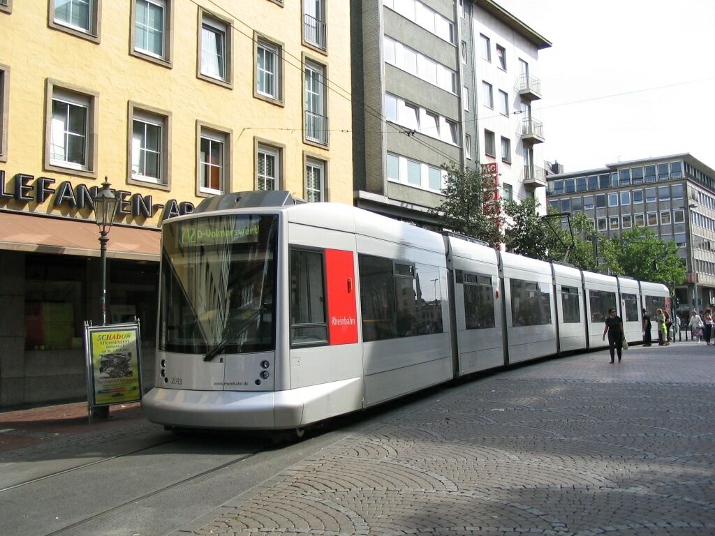 Дюссельдорф, Siemens Combino NF10 № 2033