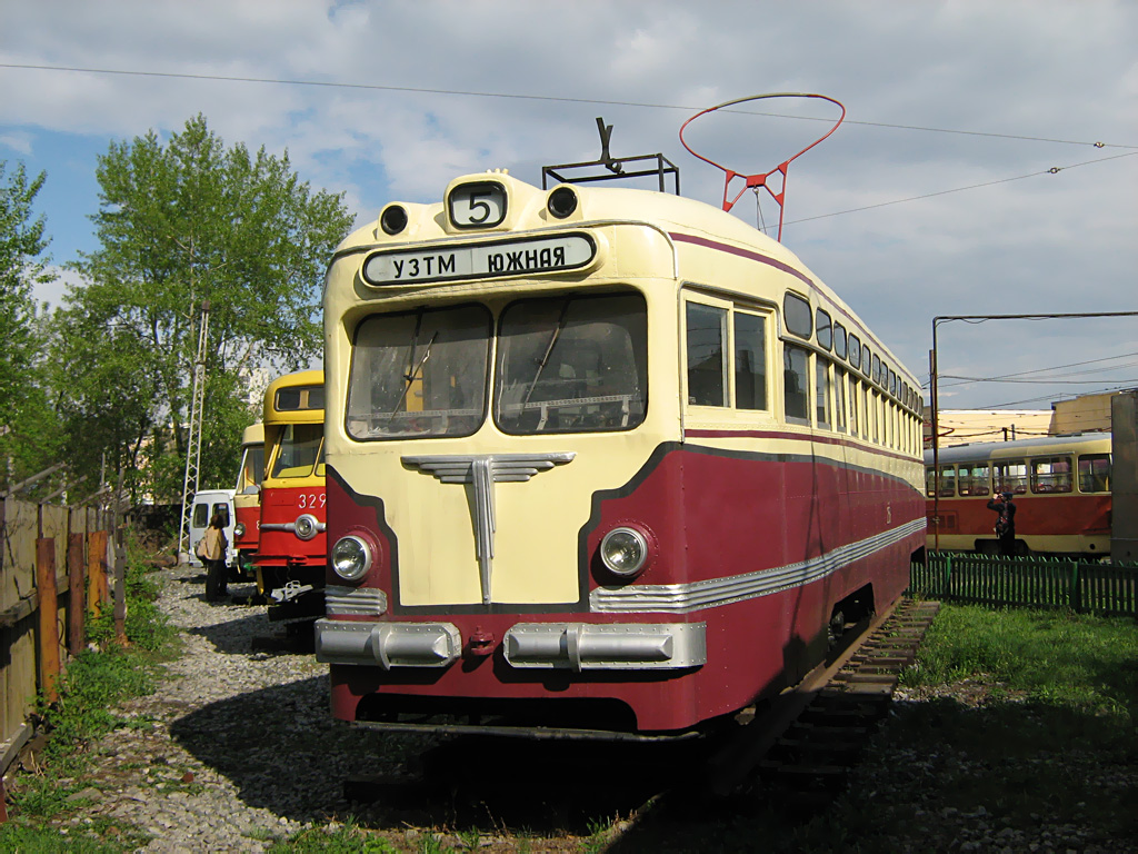 Екатеринбург, МТВ-82 № 256