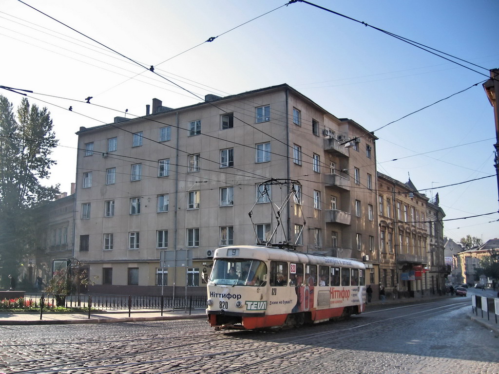 Львов, Tatra T4SU № 820
