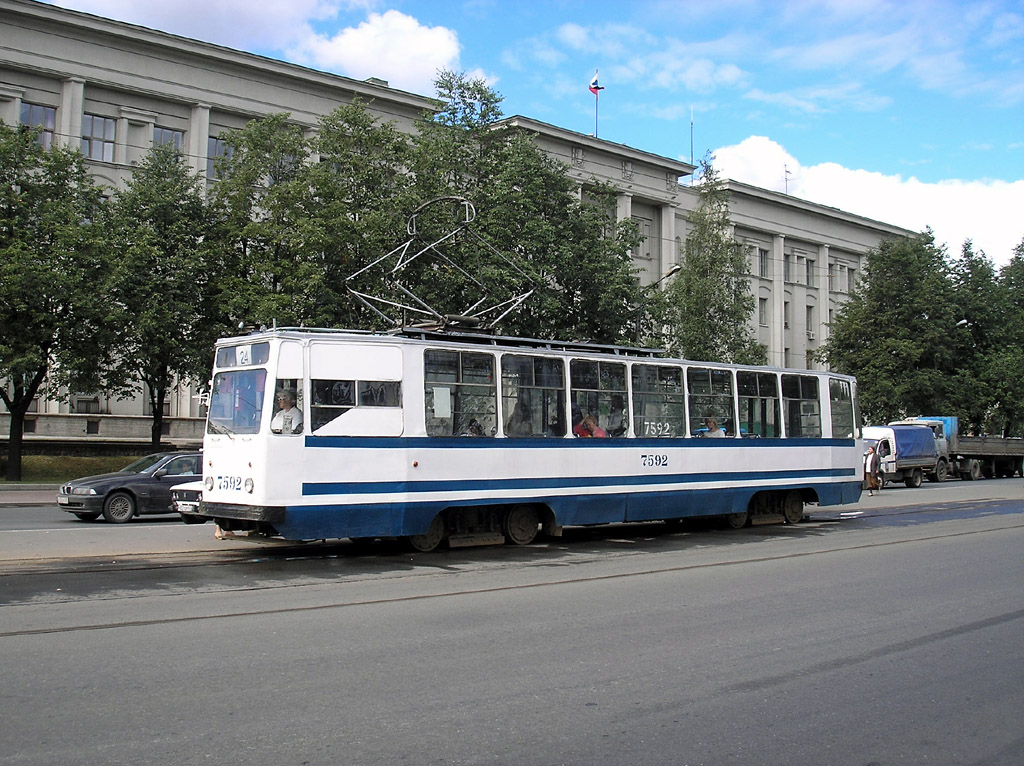Sanktpēterburga, LM-68M № 7592