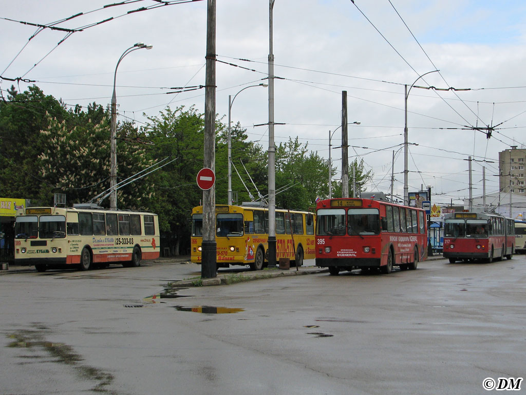 Краснодар, ЗиУ-682Г [Г00] № 089; Краснодар, ЗиУ-682В № 395; Краснодар, ЗиУ-6205 [620500] № 217; Краснодар — Конечные станции