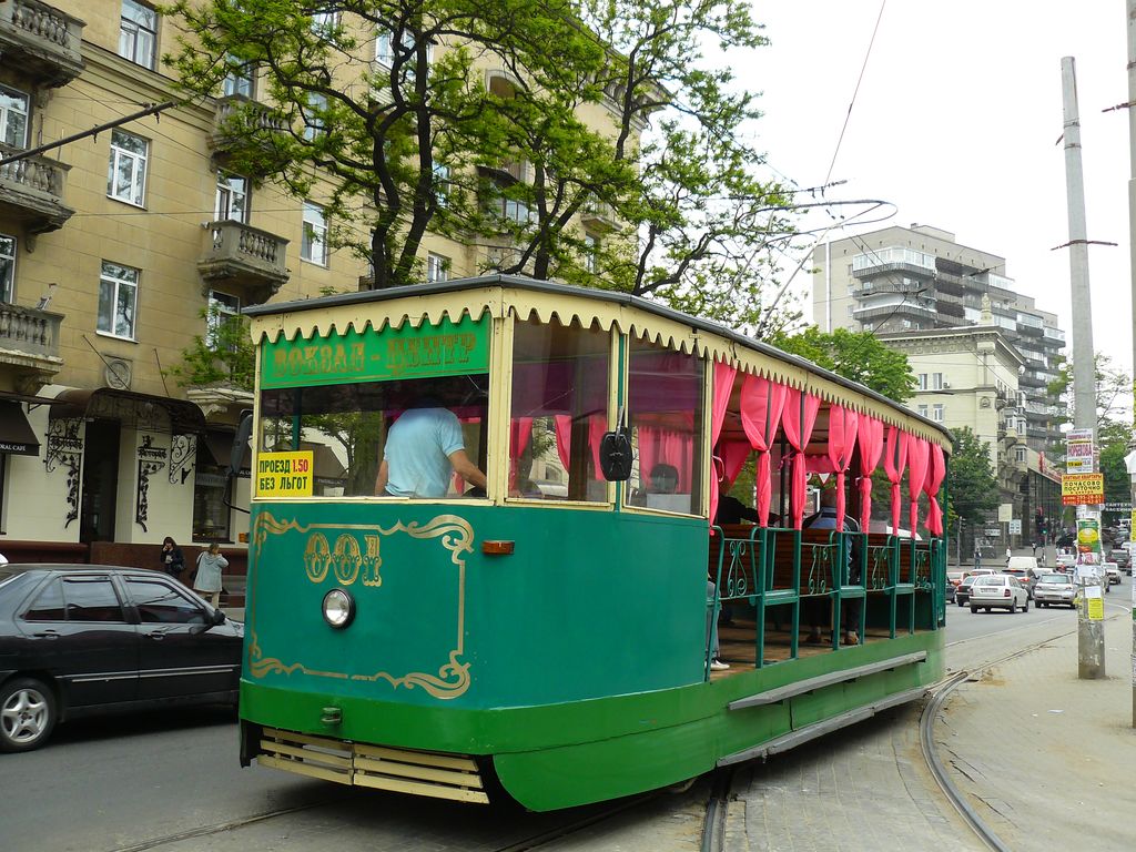 დნიპრო, 2-axle motor car № 001