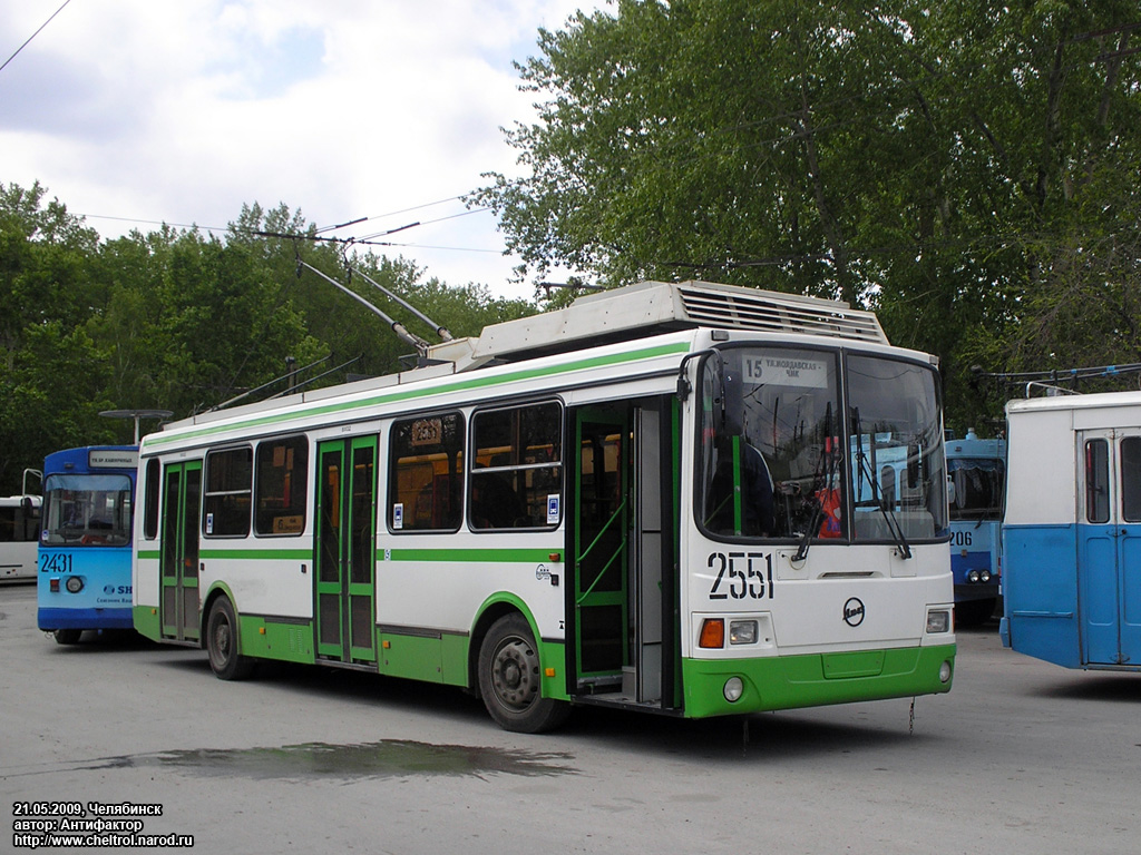 Челябинск, ЛиАЗ-5280 (ВЗТМ) № 2551