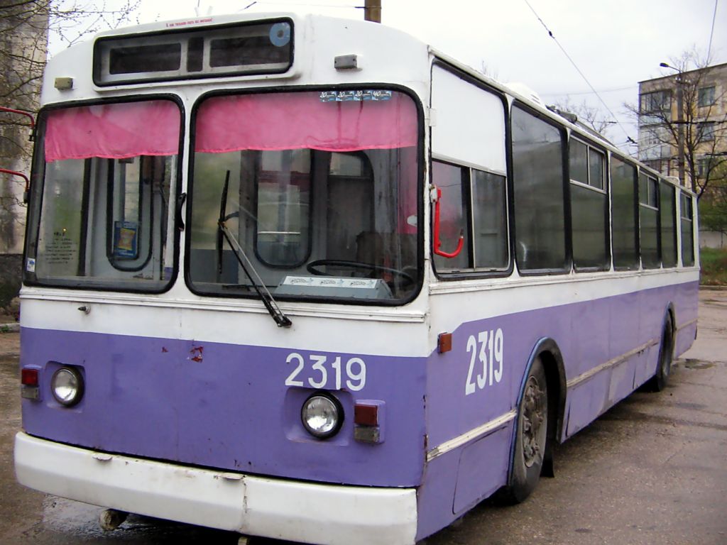 Севастополь, ЗиУ-682В [В00] № 2319