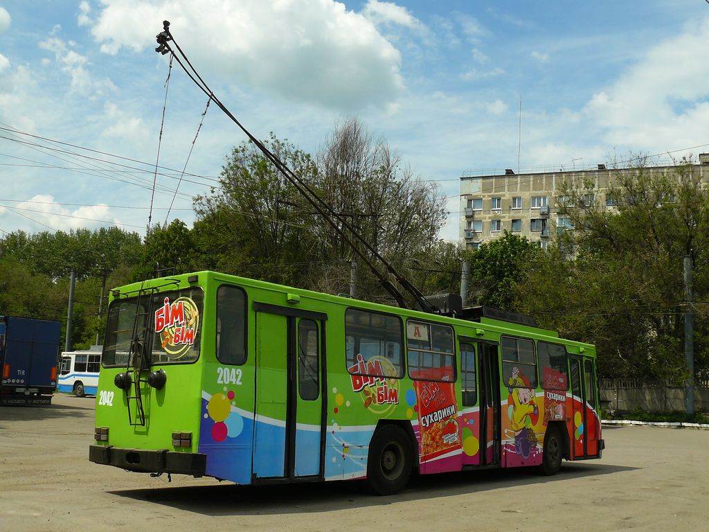 Днепр, ЮМЗ Т1Р (Т2П) № 2042