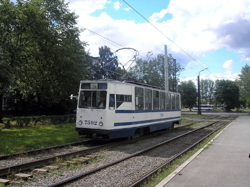 სანქტ-პეტერბურგი, LM-68M № 7592