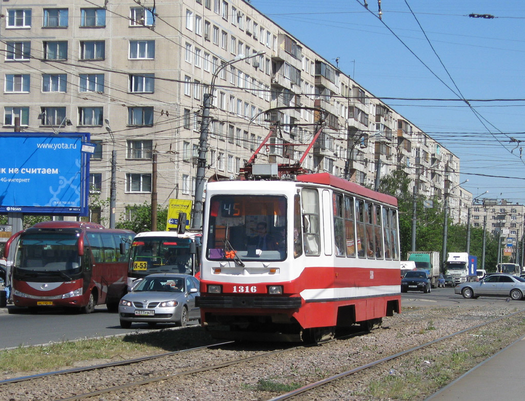 Sankt-Peterburg, 71-134A (LM-99AV) № 1316 Sankt-Peterburg, 71-134A (LM-99AV) № 1316