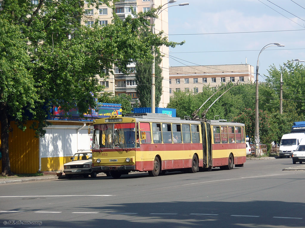 Киев, Škoda 15Tr02/6 № 453