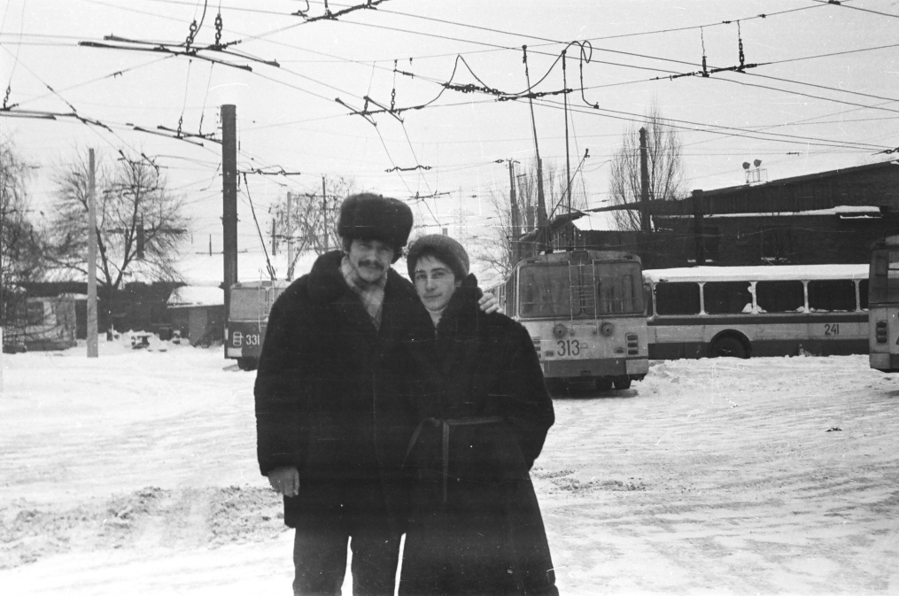 Запорожье, ЗиУ-682Б № 331; Запорожье, ЗиУ-682Б № 313; Запорожье, ЗиУ-5Д № 241