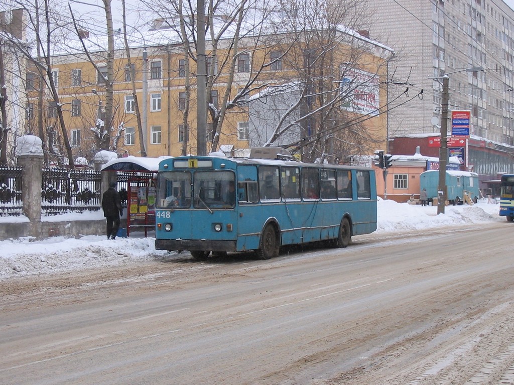 Kirov, ZiU-682V № 448
