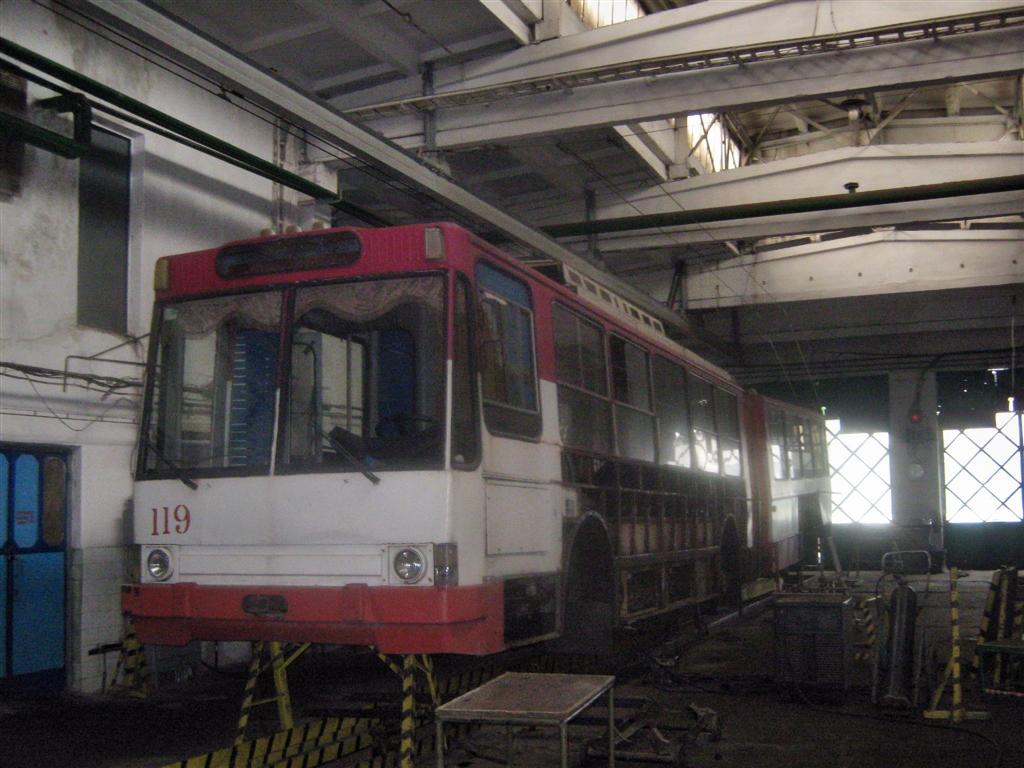 Ровно, ЮМЗ Т1 № 119