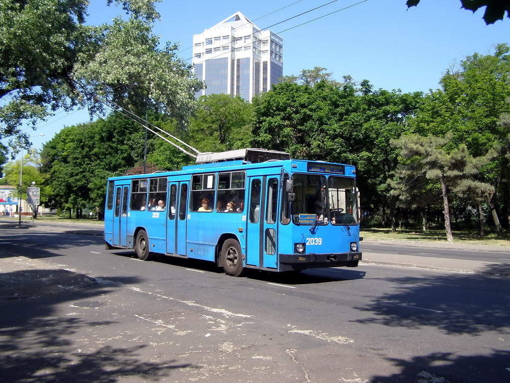 Одесса, ЮМЗ Т2 № 2039