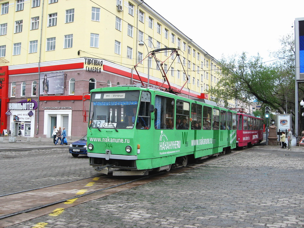 Yekaterinburg, Tatra T6B5SU № 744