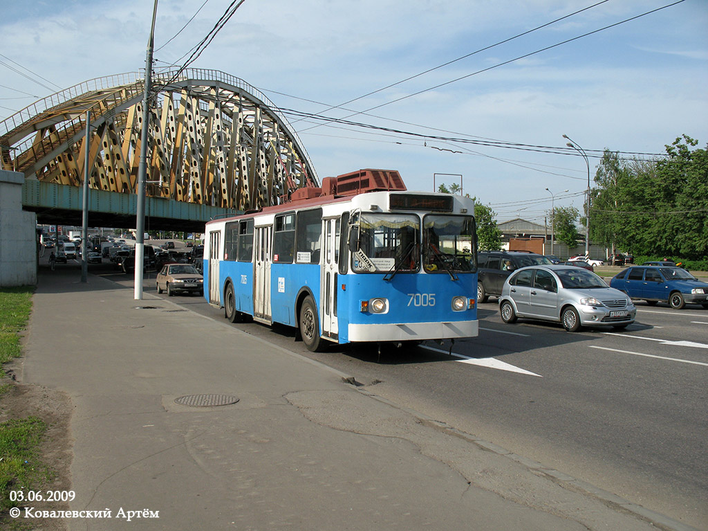 Москва, Нижтролл (ЗиУ-682Г) № 7005