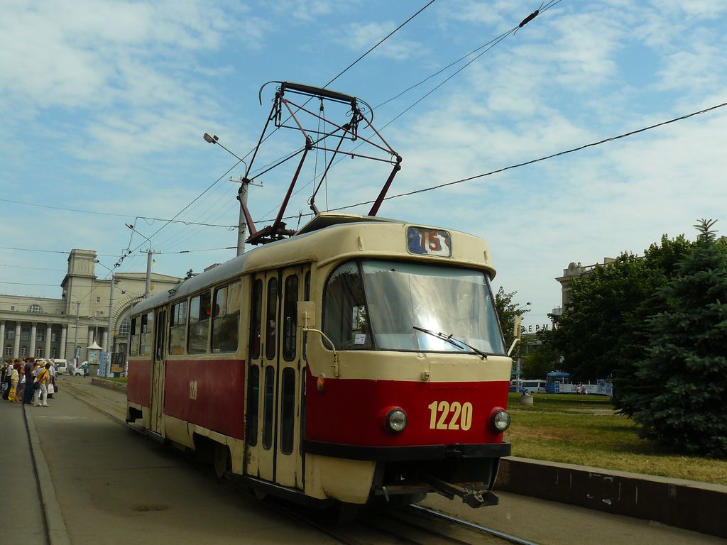 Днепр, Tatra T3SU № 1220