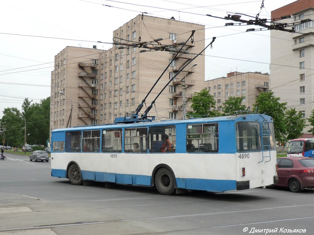 Санкт-Петербург, ЗиУ-682В-012 [В0А] № 4890