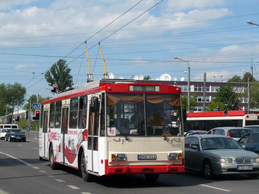 Вильнюс, Škoda 14Tr13/6 № 1642
