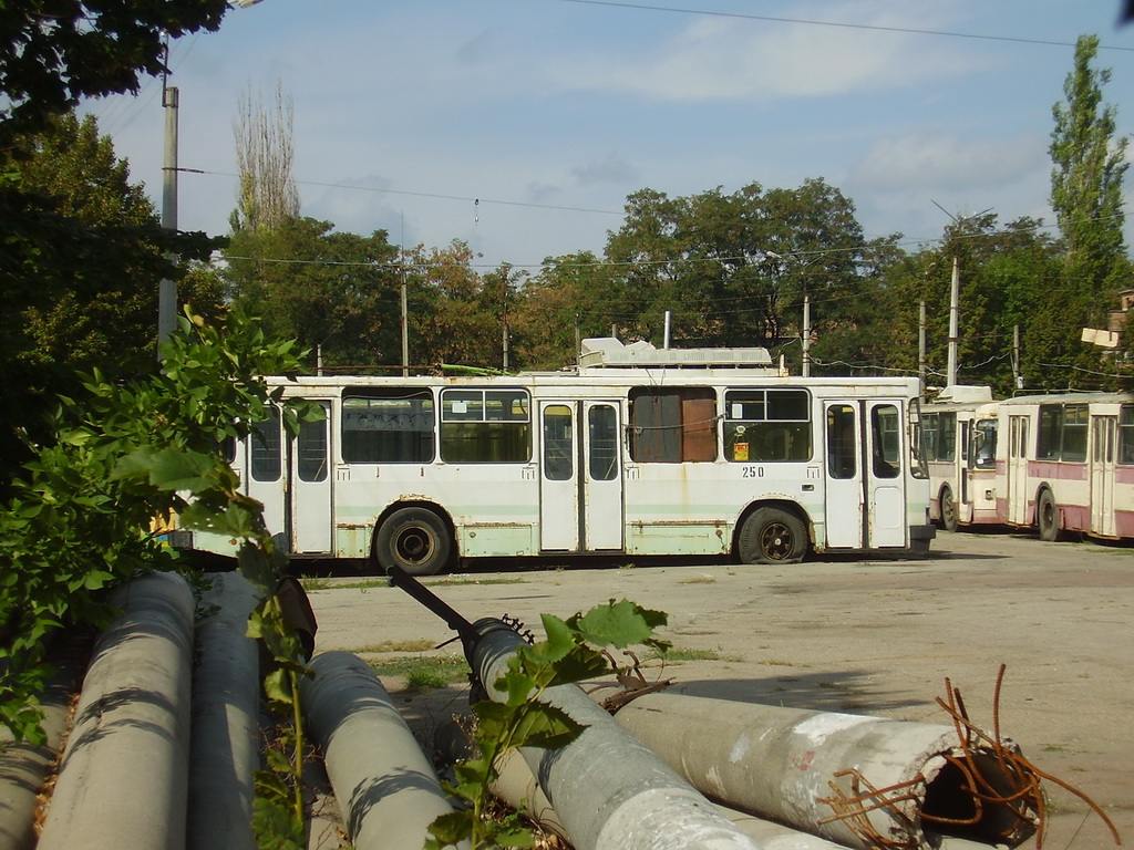 Кропивницкий, ЮМЗ Т2 № 250