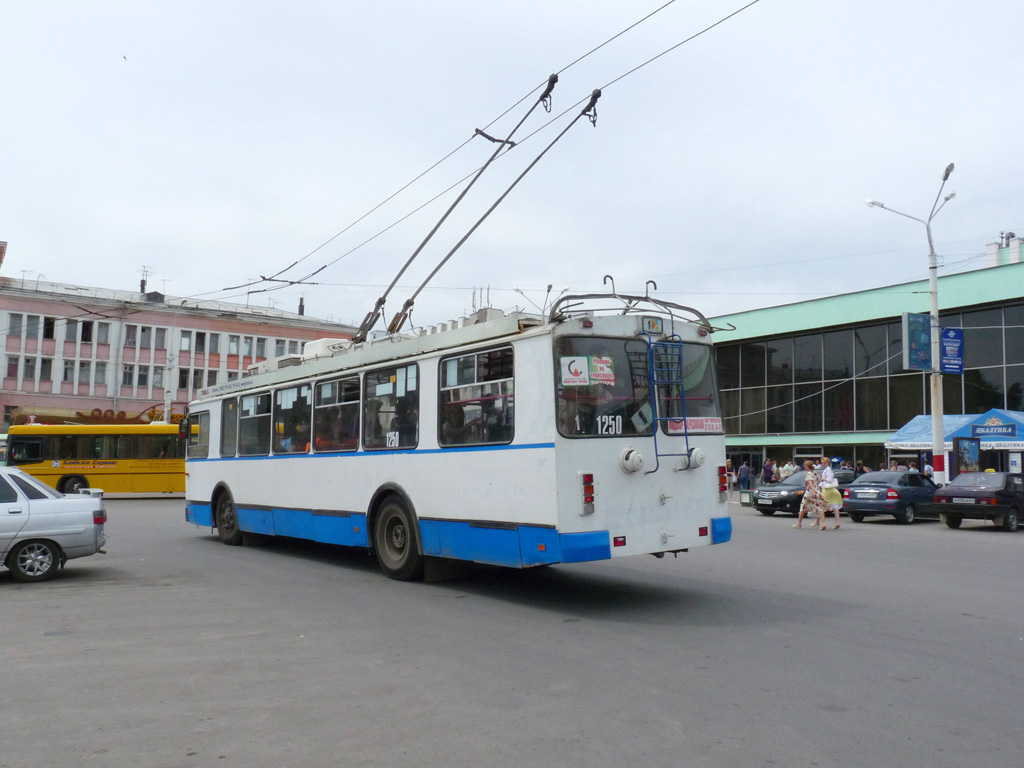 Саратов, ЗиУ-682Г-016.02 № 1250