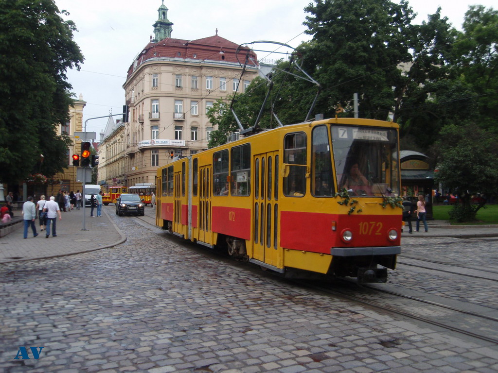 Львов, Tatra KT4SU № 1072