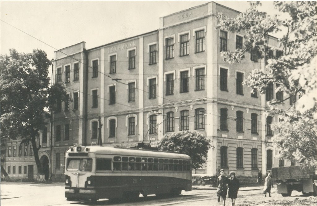 Златоуст, МТВ-82 № 28; Златоуст — Старые фотографии (до 1991 г.)