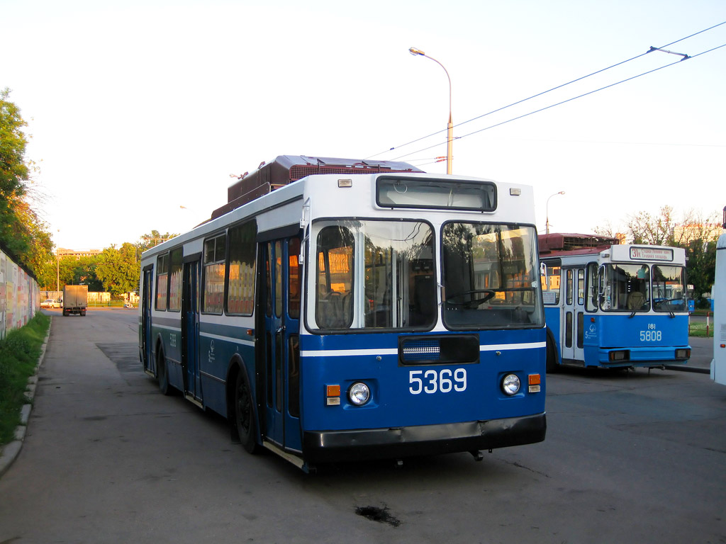 Москва, ЗиУ-682ГМ1 (с широкой передней дверью) № 5369