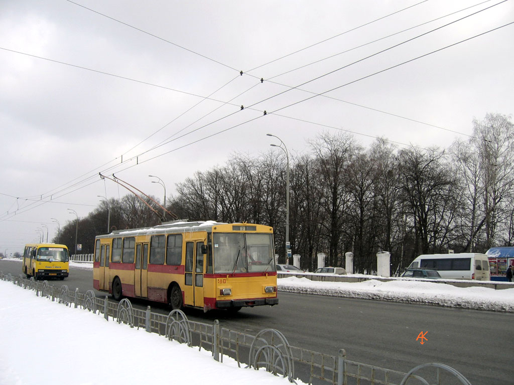 Киев, Škoda 14Tr02/6 № 180