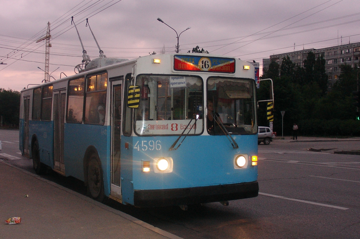 Волгоград, ЗиУ-682 КР ВЗТМ № 4596