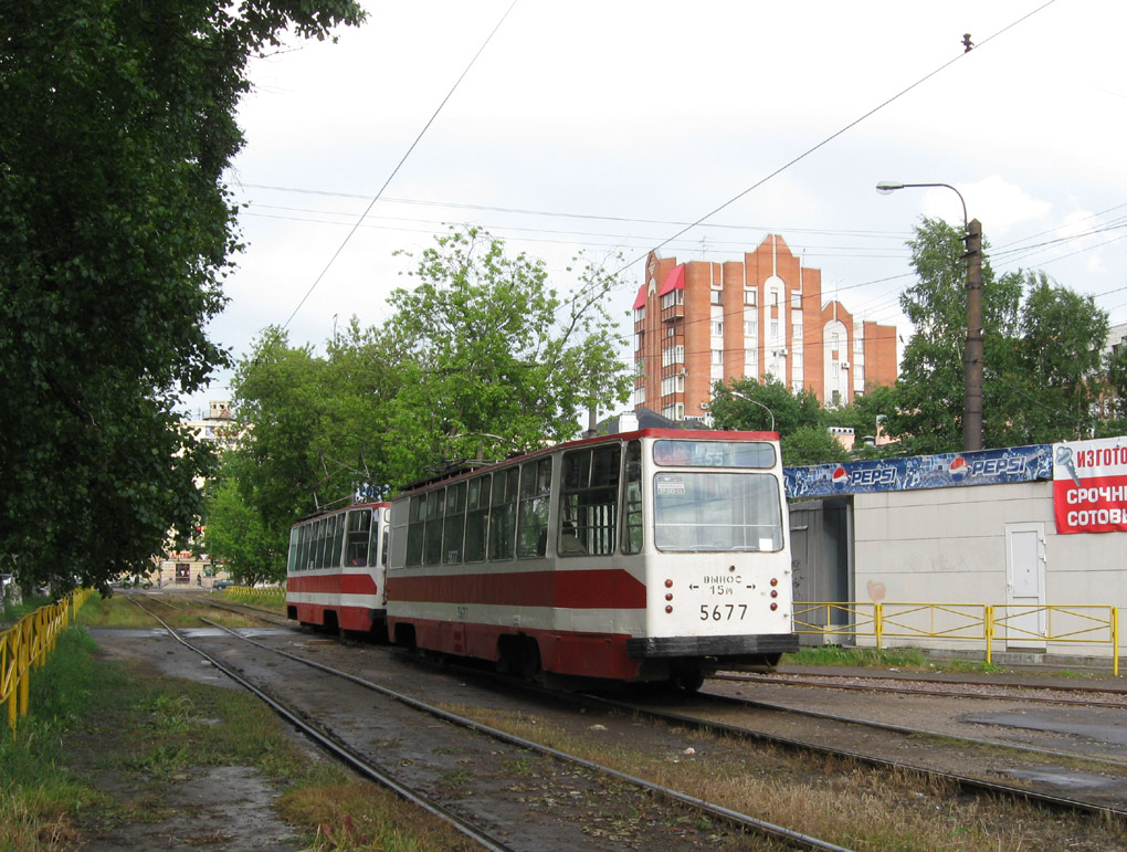 Санкт-Петербург, ЛМ-68М № 5677